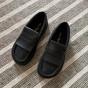 Ohne Black Loafers